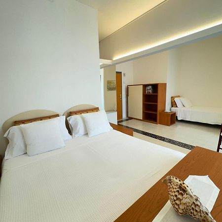 Hotel Pinocchio Cattolica Exterior photo