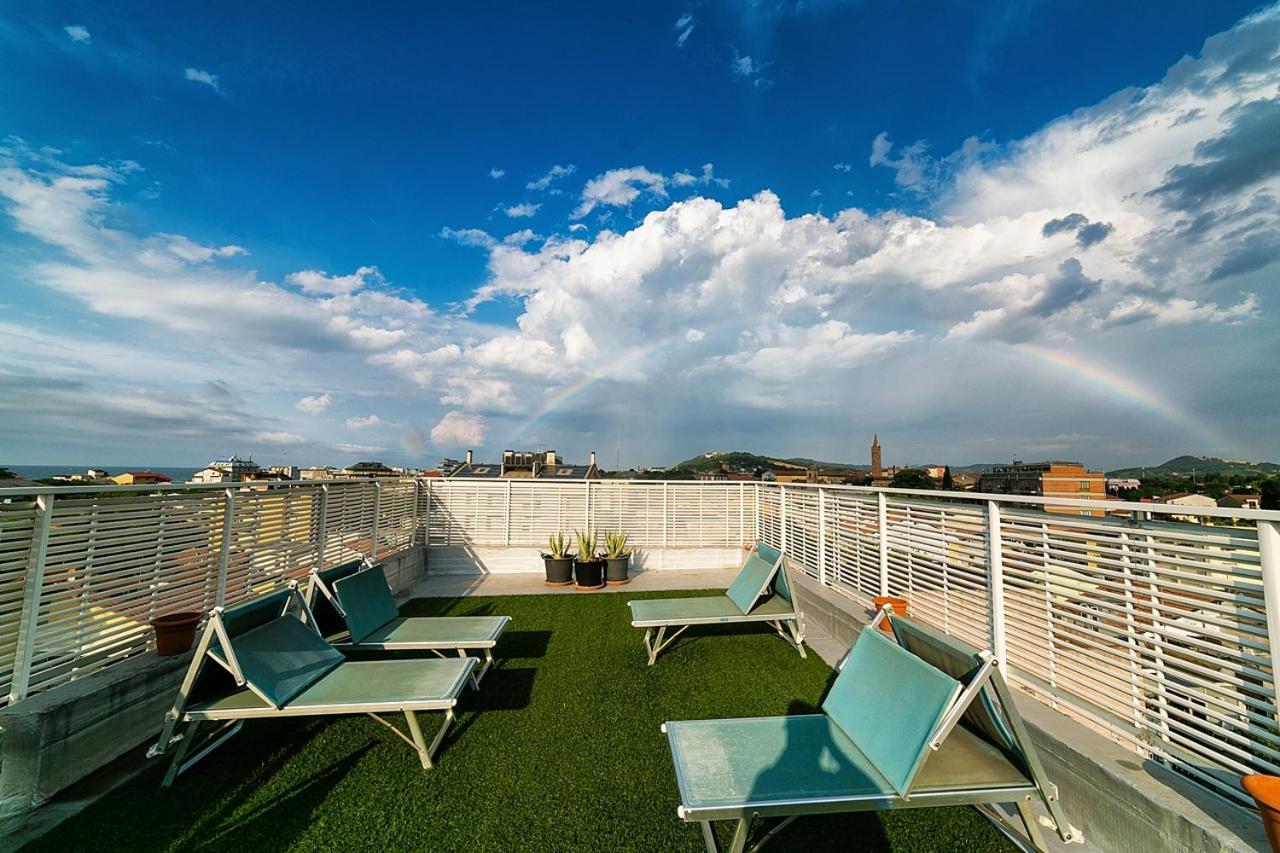 Hotel Pinocchio Cattolica Exterior photo